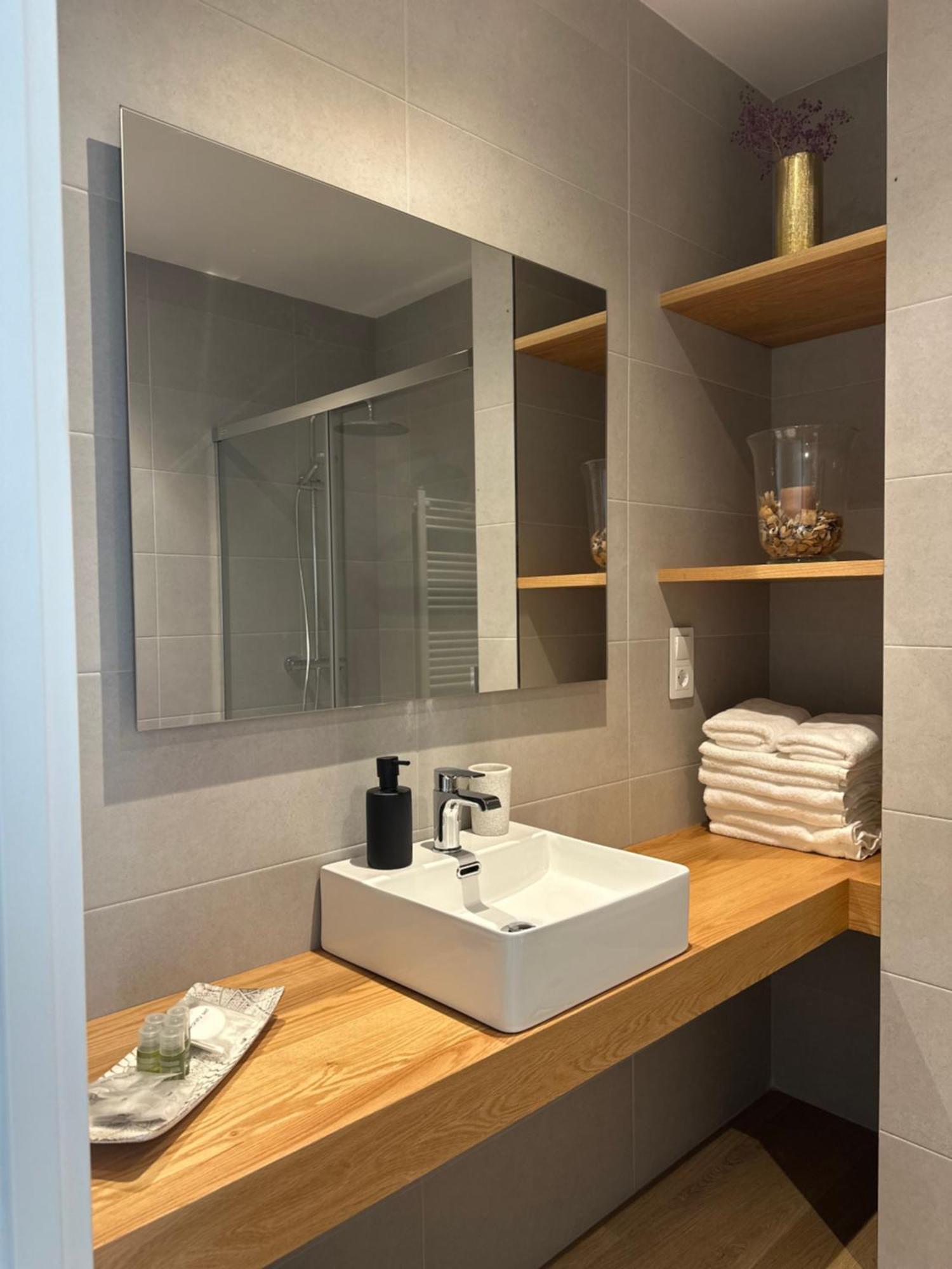 Corunaflat Apartamentos Con Encanto En El Centro De โอโกรูญา ภายนอก รูปภาพ