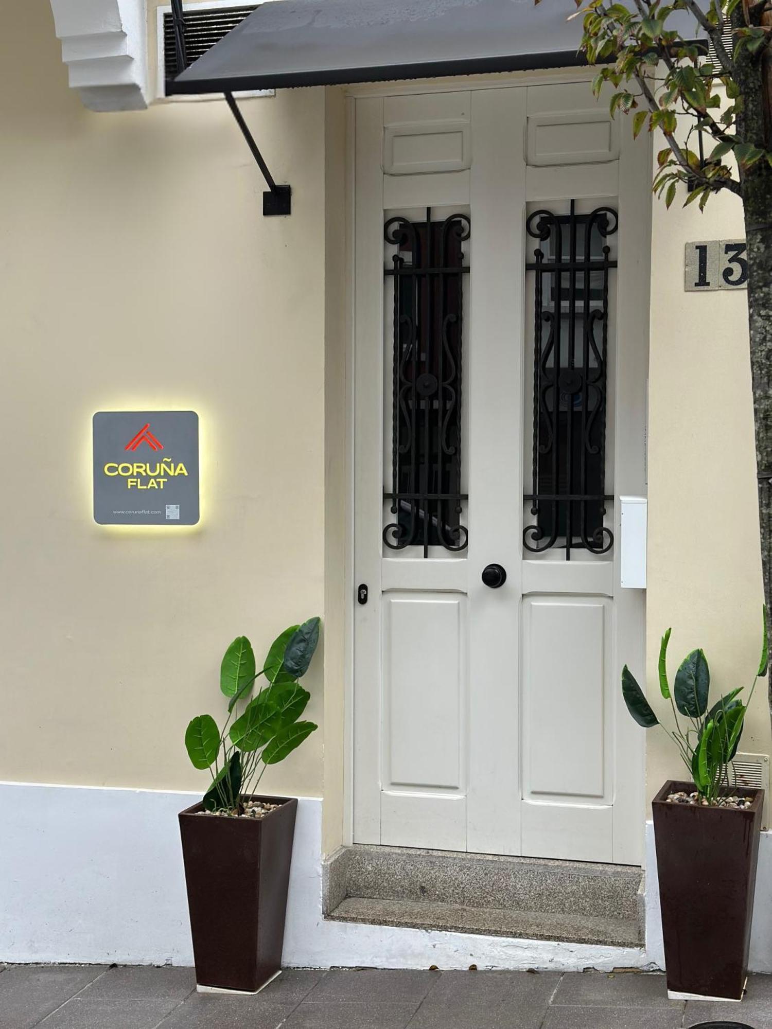 Corunaflat Apartamentos Con Encanto En El Centro De โอโกรูญา ภายนอก รูปภาพ